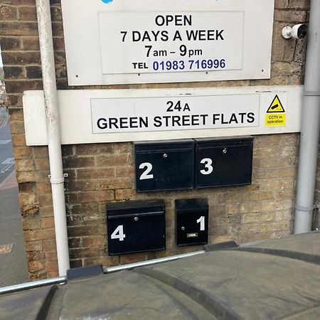 Lovely Two Bed Apartment @ 24A Green Street Ryde  Esterno foto