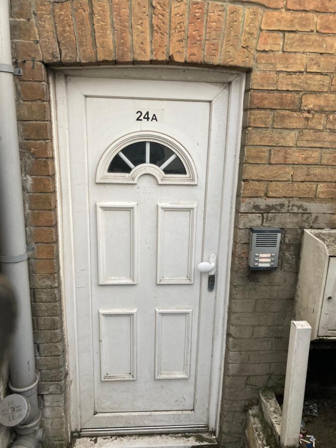 Lovely Two Bed Apartment @ 24A Green Street Ryde  Esterno foto
